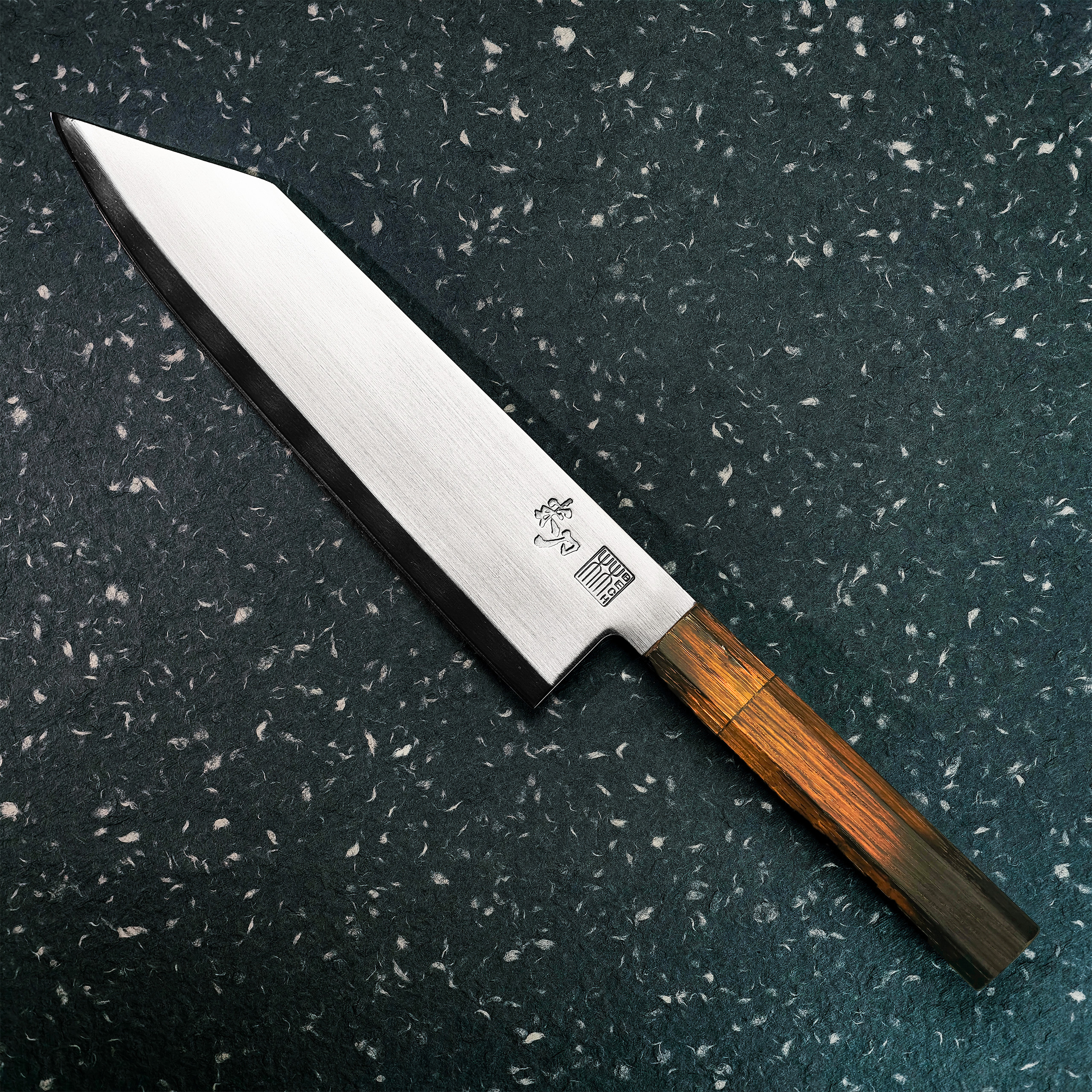 RAW-OAK-ODIN-Chef-Knife-Sanding-finish1