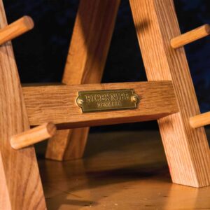 4-slot oak knife stand, detail