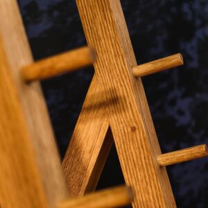 6-slot oak knife stand, detail