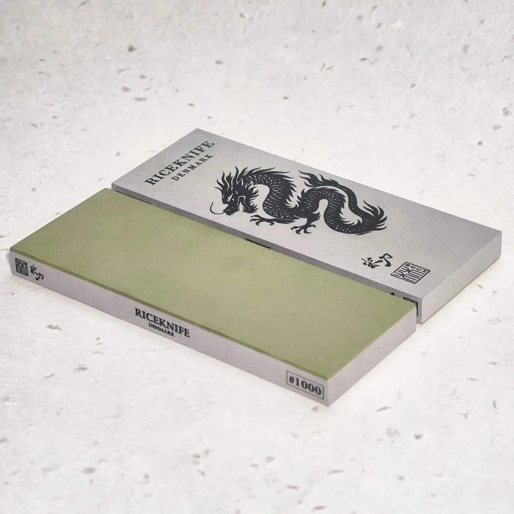 RICEKNIFE resin-bonded diamond sharpening stone with dragon engraving, 1000 grit
