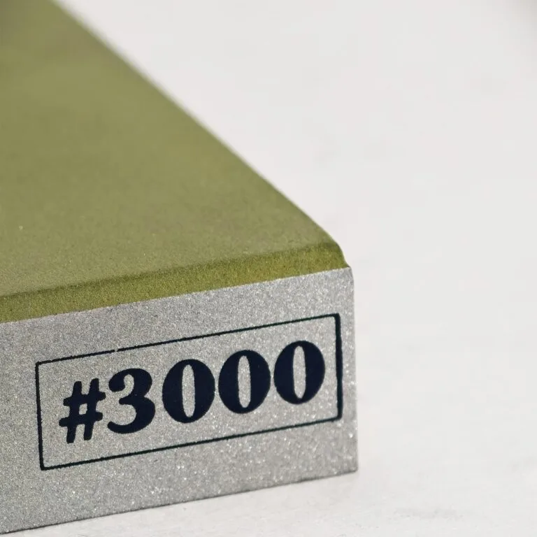 Resin-bonded diamond stone, 3000 grit, in the RICEKNIFE Professional sharpening set