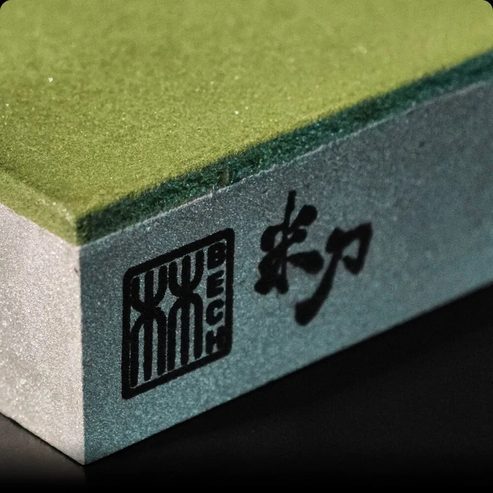Resin-bonded diamond sharpening stones from the RICEKNIFE chef sharpening set